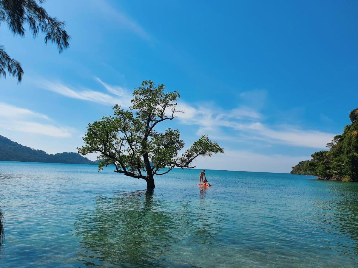 Coral Cove Beachfront Villa - Koh Chang Exterior photo